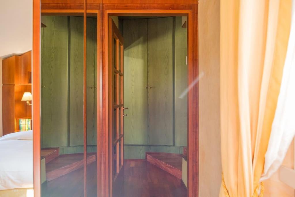 ボローニャCarbonesi Luxury - Centro Storicoアパートメント エクステリア 写真